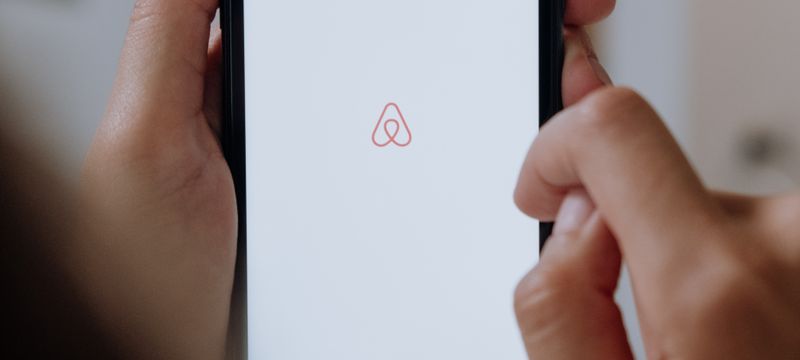 Airbnb vs Booking Fuerteventura