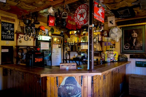 Foto d'estoc gratuïta de bar cafeteria, de fusta, disseny d'interiors