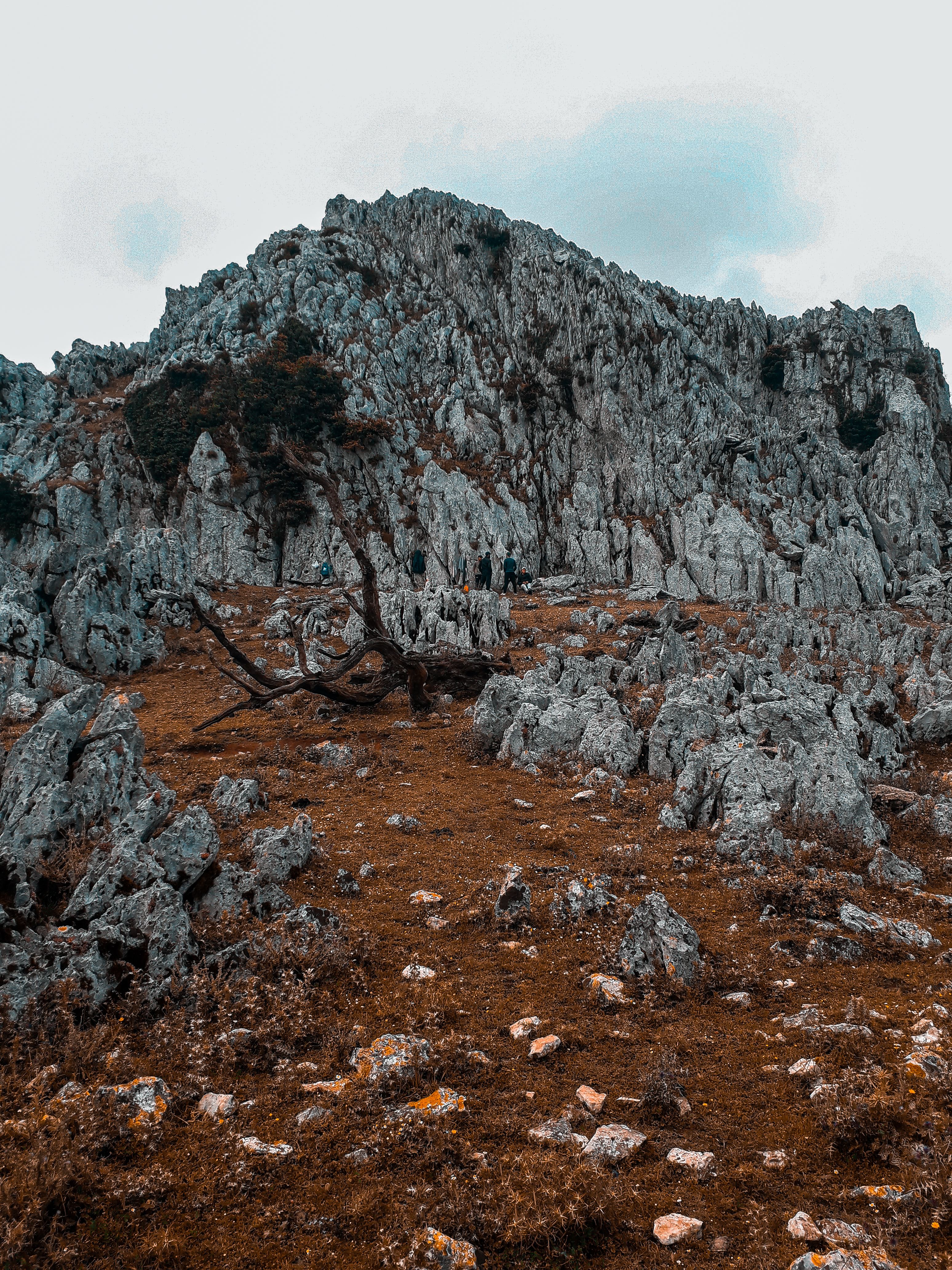 Kostenlos Kostenloses Stock Foto zu arktische natur, blauer himmel, braune felsen Stock-Foto