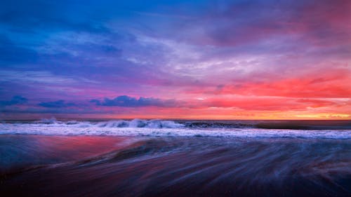 Free Ilmainen kuvapankkikuva tunnisteilla aallot, auringonlasku, hämärä Stock Photo