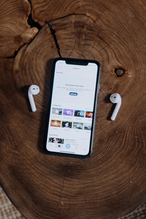 คลังภาพถ่ายฟรี ของ airpods, vimeo, woodgrain