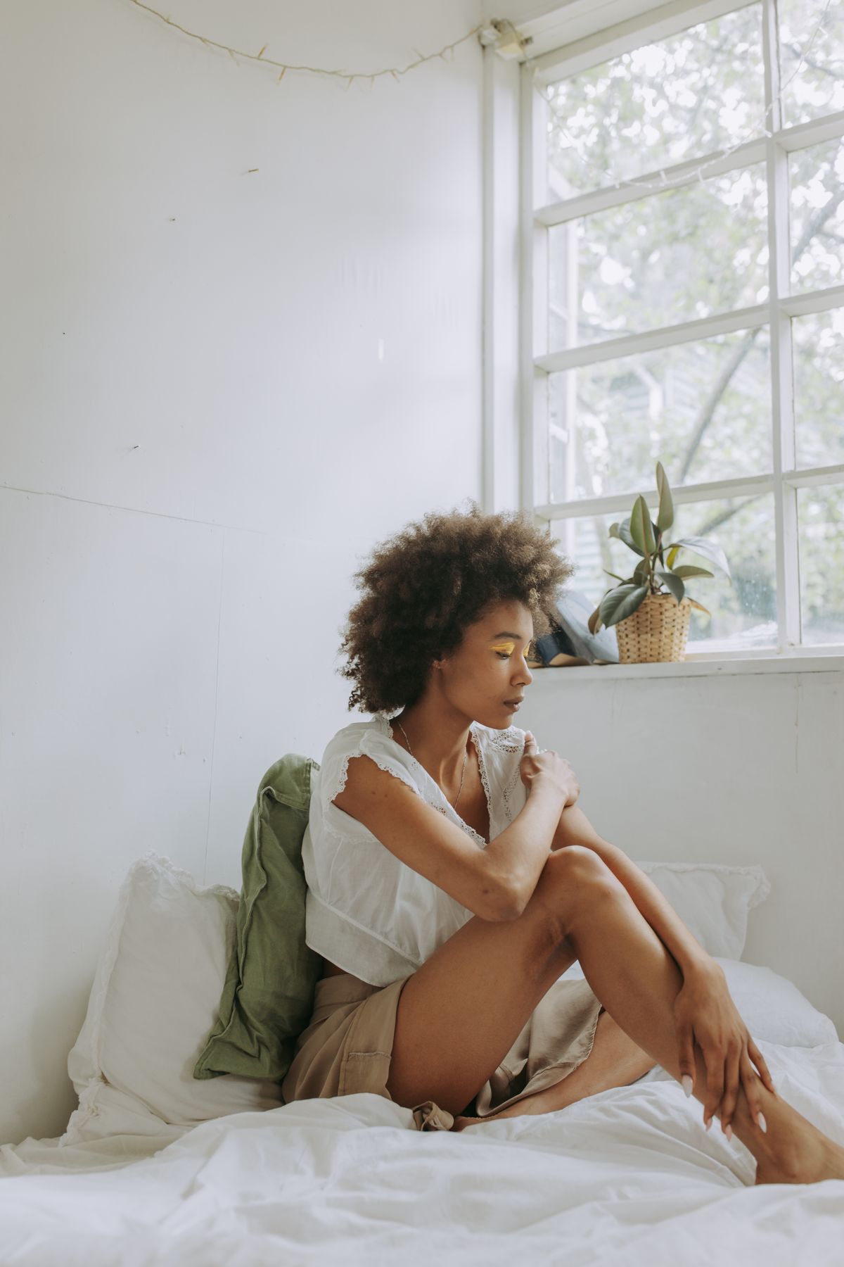 Bedroom routine for textured hair — how to sleep with a wig install