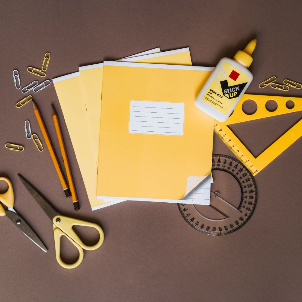 Chrishall — professional packers wrapping and boxing belongings