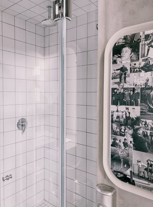 banyo, bardak, dikey atış içeren Ücretsiz stok fotoğraf