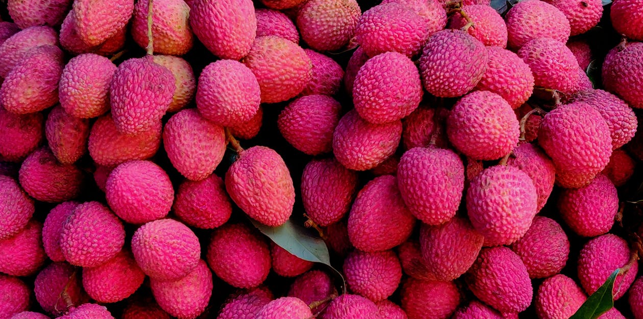Free Close-up Photo of Heap of Lychee Fruit Stock Photo