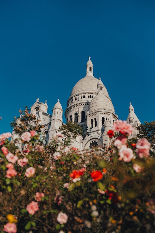 Free The Basilica of the Sacred Heart of Paris Under Blue Sky Stock Photo