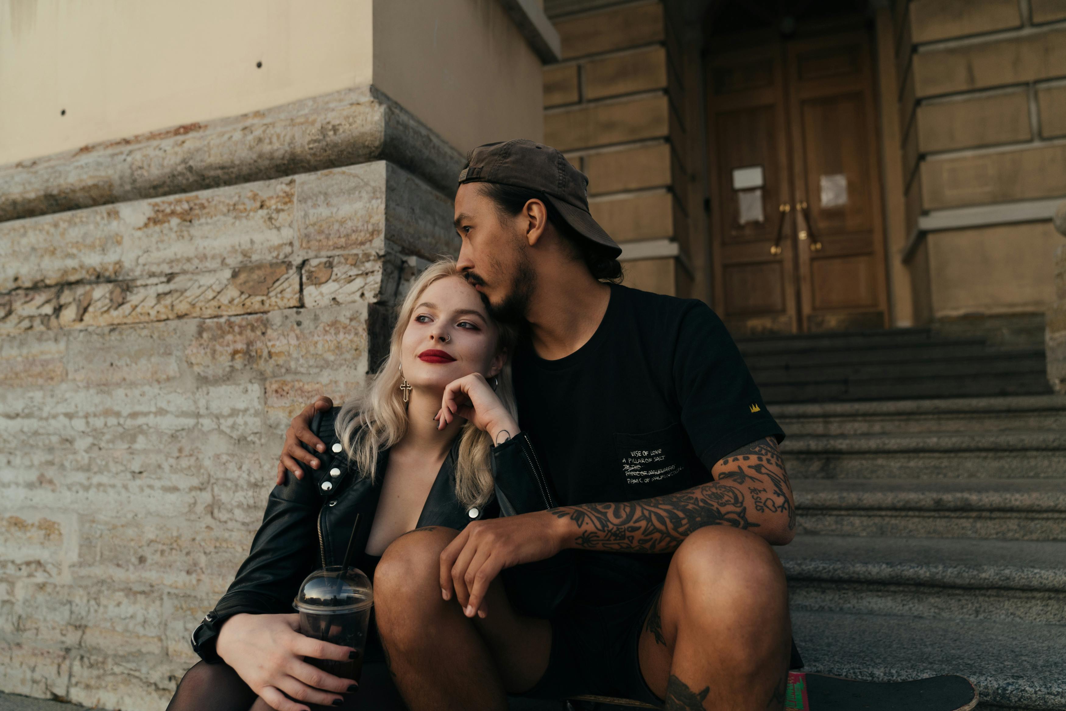 2 Reasons You Choose Complicated Relationships, By A Psychologist — Photo by cottonbro studio on Pexels