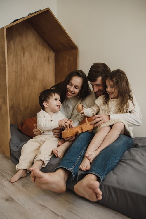 Kostnadsfria Kostnadsfri bild av bindning, dotter, familj Stock foto