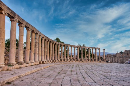 açık hava, antik, antik roma mimarisi içeren Ücretsiz stok fotoğraf