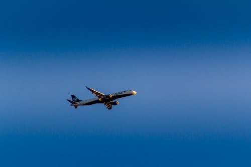 Free An Airplane Flying  Stock Photo