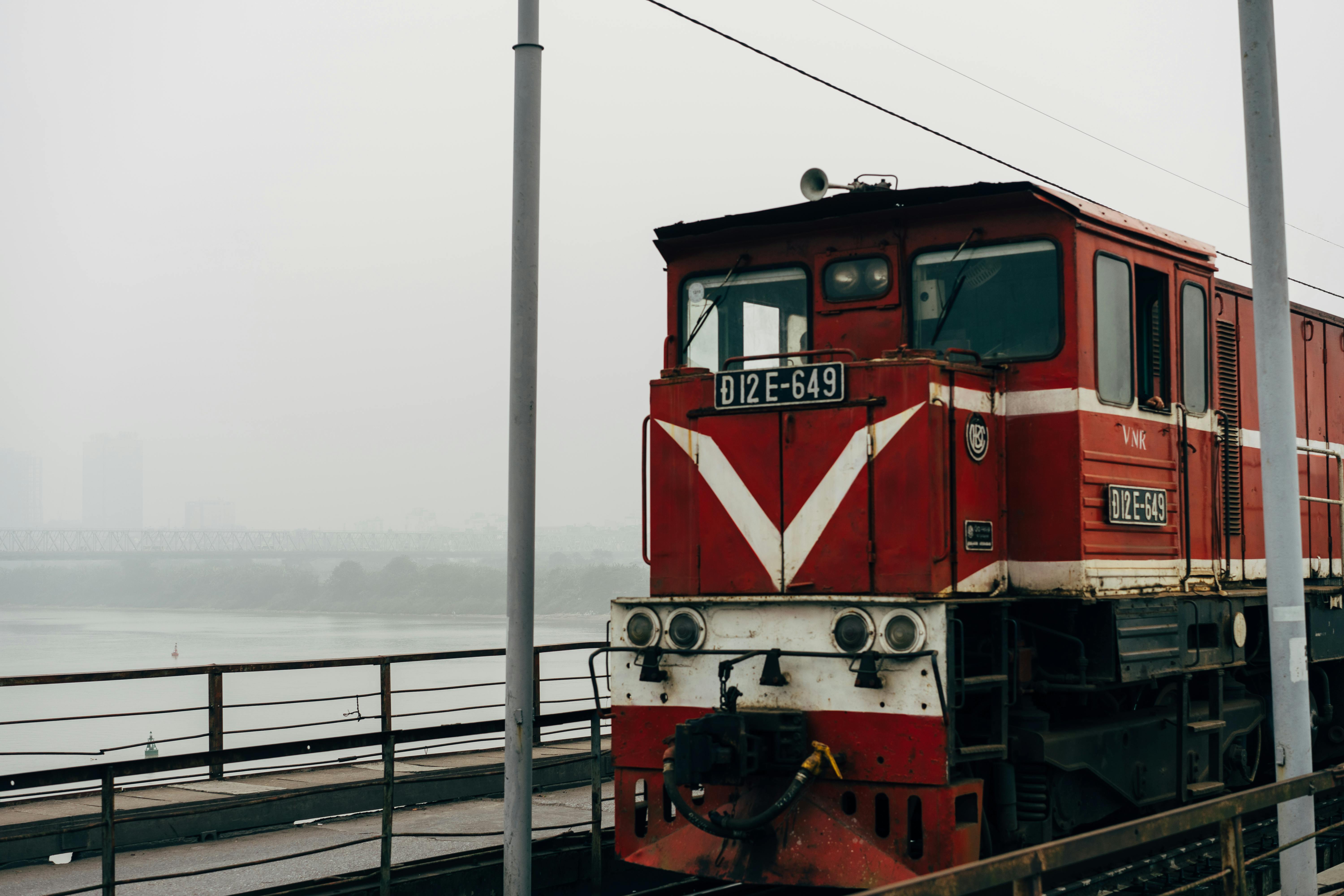 Sri Lanka declares Wednesdays off as Asian countries try to conserve fuel