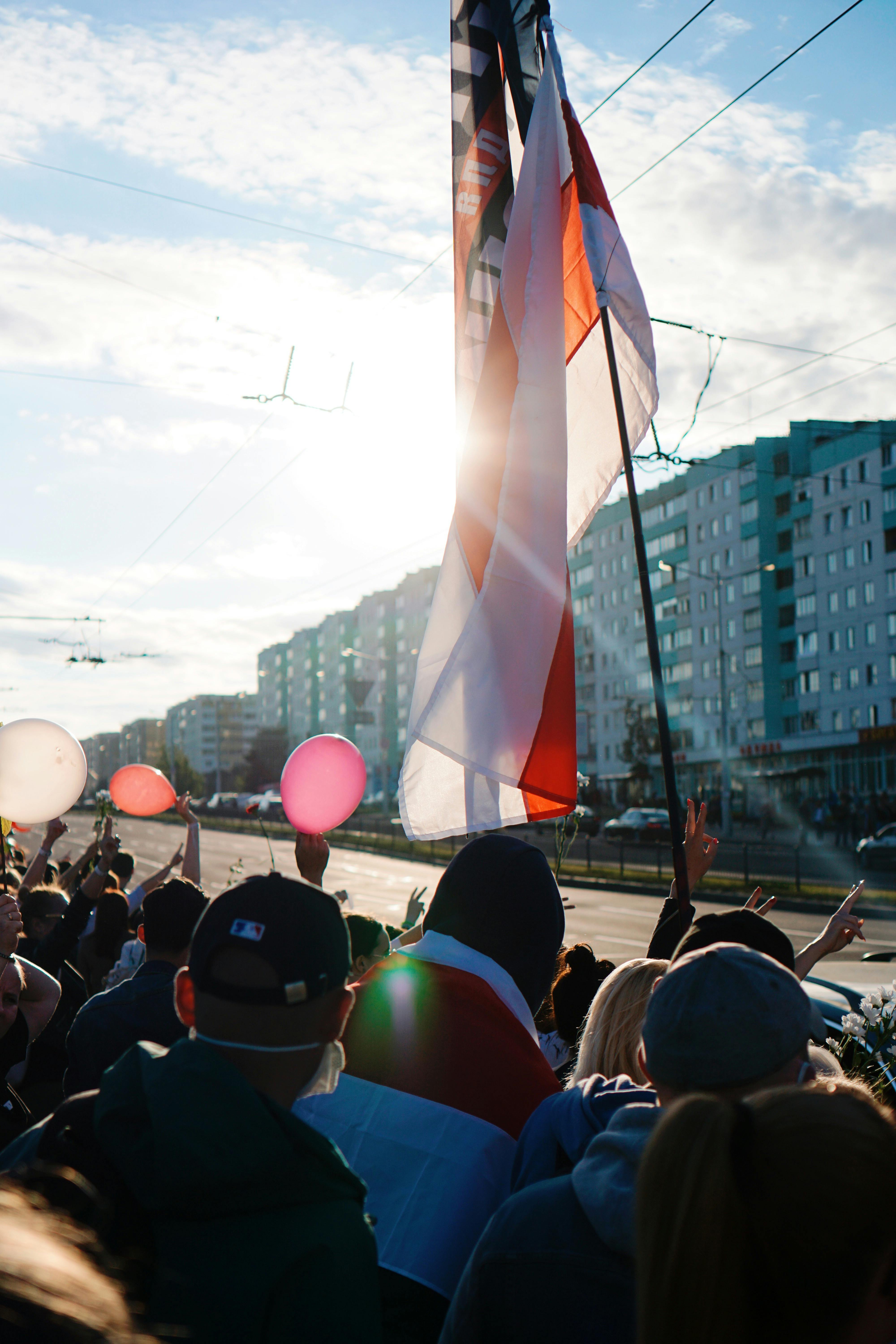 peaceful protest in minsk