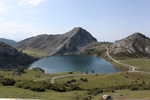 Бесплатное стоковое фото с гора, живописный, озеро