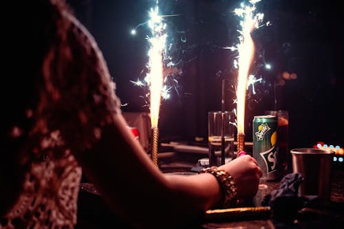Бесплатное стоковое фото с бенгальские огни, вечеринка, горение