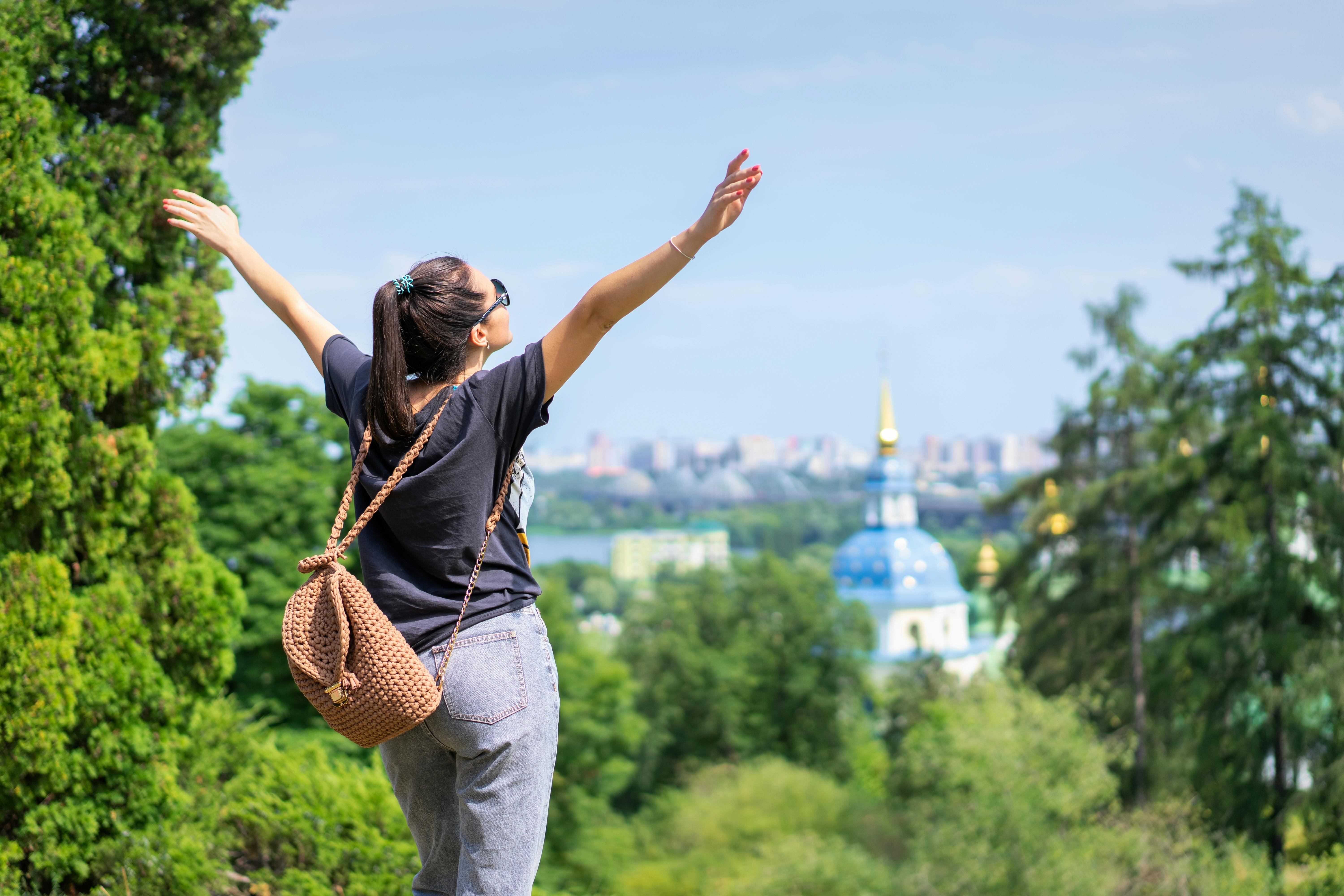 Affordable destinations for budget-conscious young travelers - Belleville News — Photo by Atlantic Ambience on Pexels