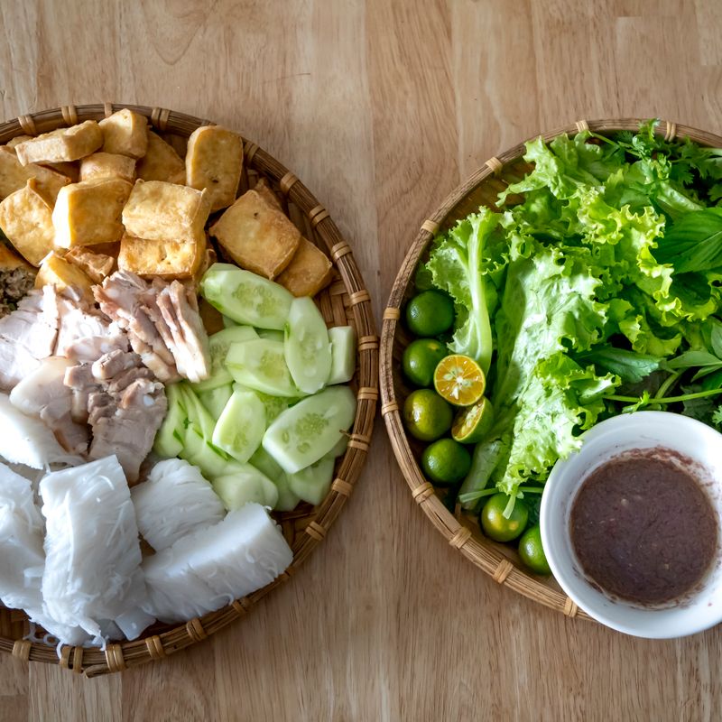 Vietnamese Roasted Peanut and Lime Leaf Dip