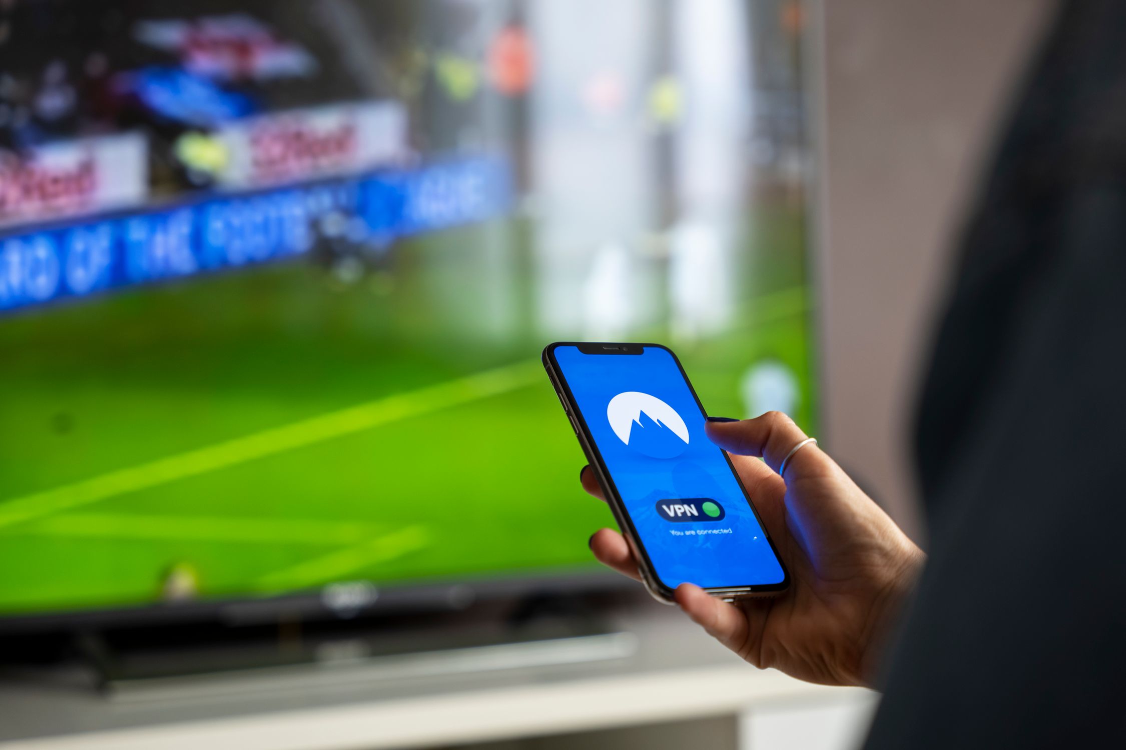 Smartphone avec application IPTV Xtream Codes Smart X2
