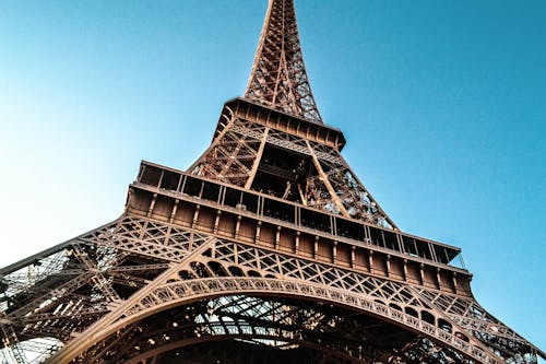 Free Low-Angle Shot of Eiffel Tower under the Blue Sky Stock Photo