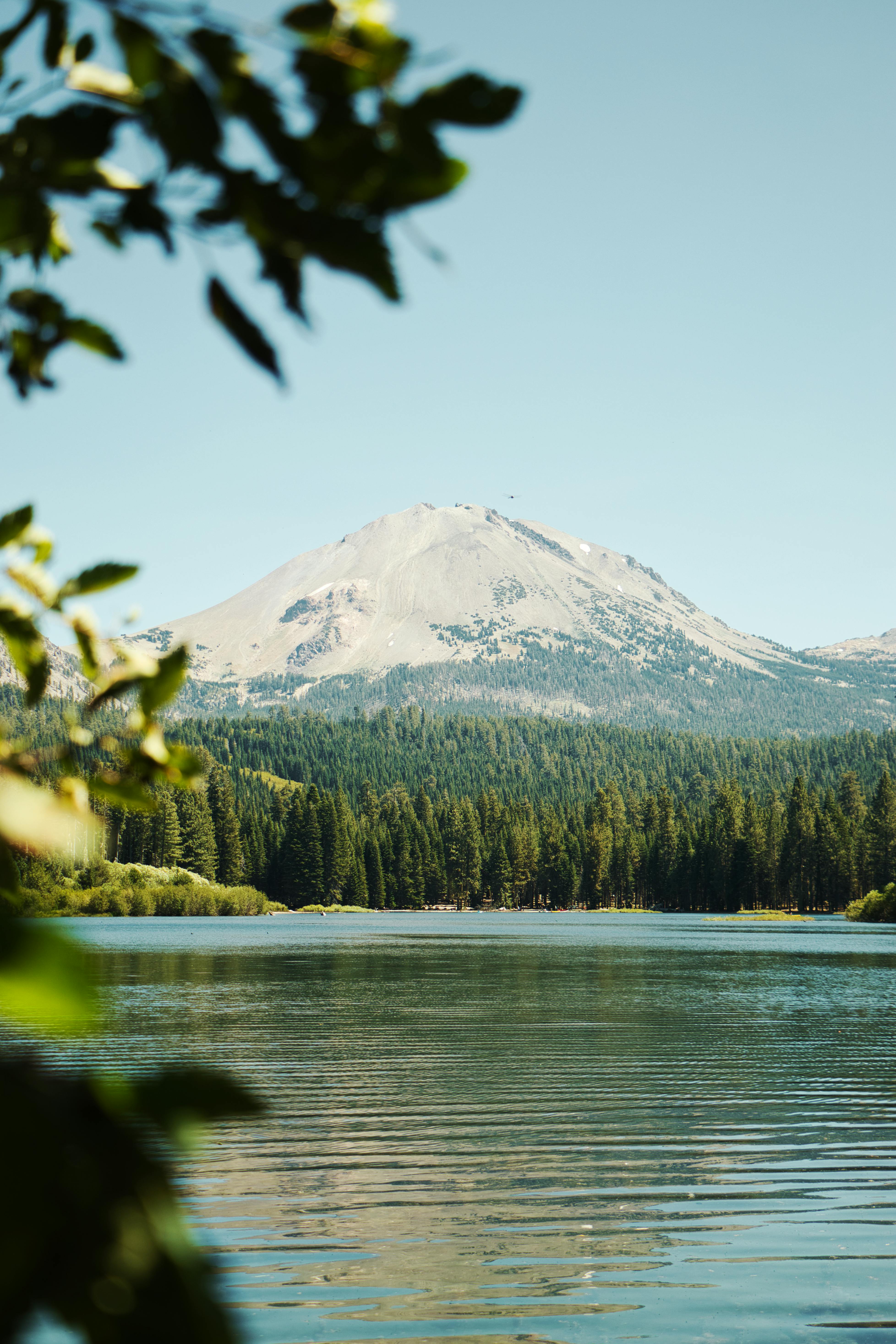 High resolution image of the picturesque Geneva lake on a sunny day
