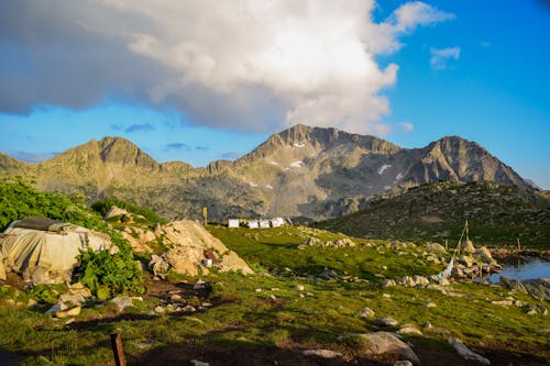 Foto d'estoc gratuïta de a l'aire lliure, aigua, alt