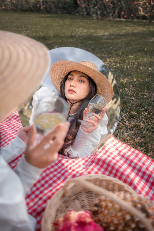 açık hava, armoni, ayna içeren Ücretsiz stok fotoğraf