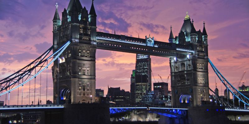 El Tower Bridge sobre el Támesis