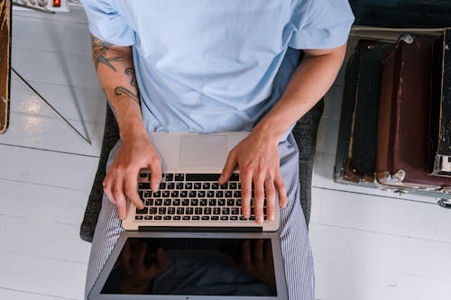 Základová fotografie zdarma na téma fotka z vysokého úhlu, klávesnice, notebook