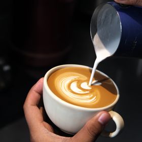 Maple oat latte — photo by taufiq muhammad on Pexels