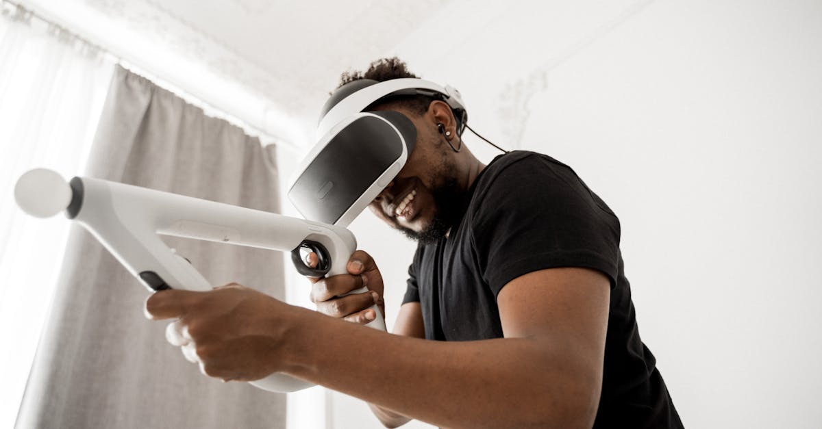 廣達投資AR眼鏡廠Vuzix 切入美國防體系,今年將量產