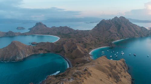 Island Consisting of Mountains 