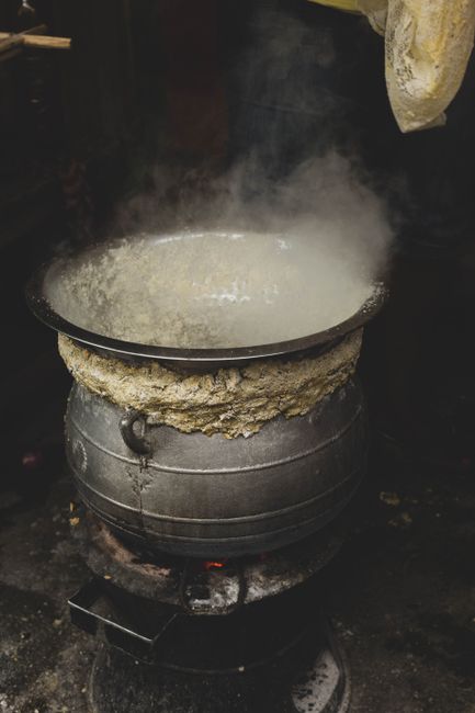 cooking porridge pot