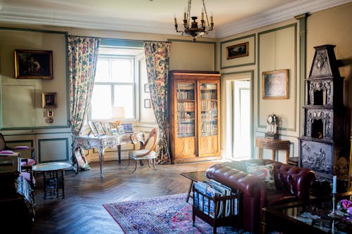 Free Old-fashioned Living Room Interior  Stock Photo