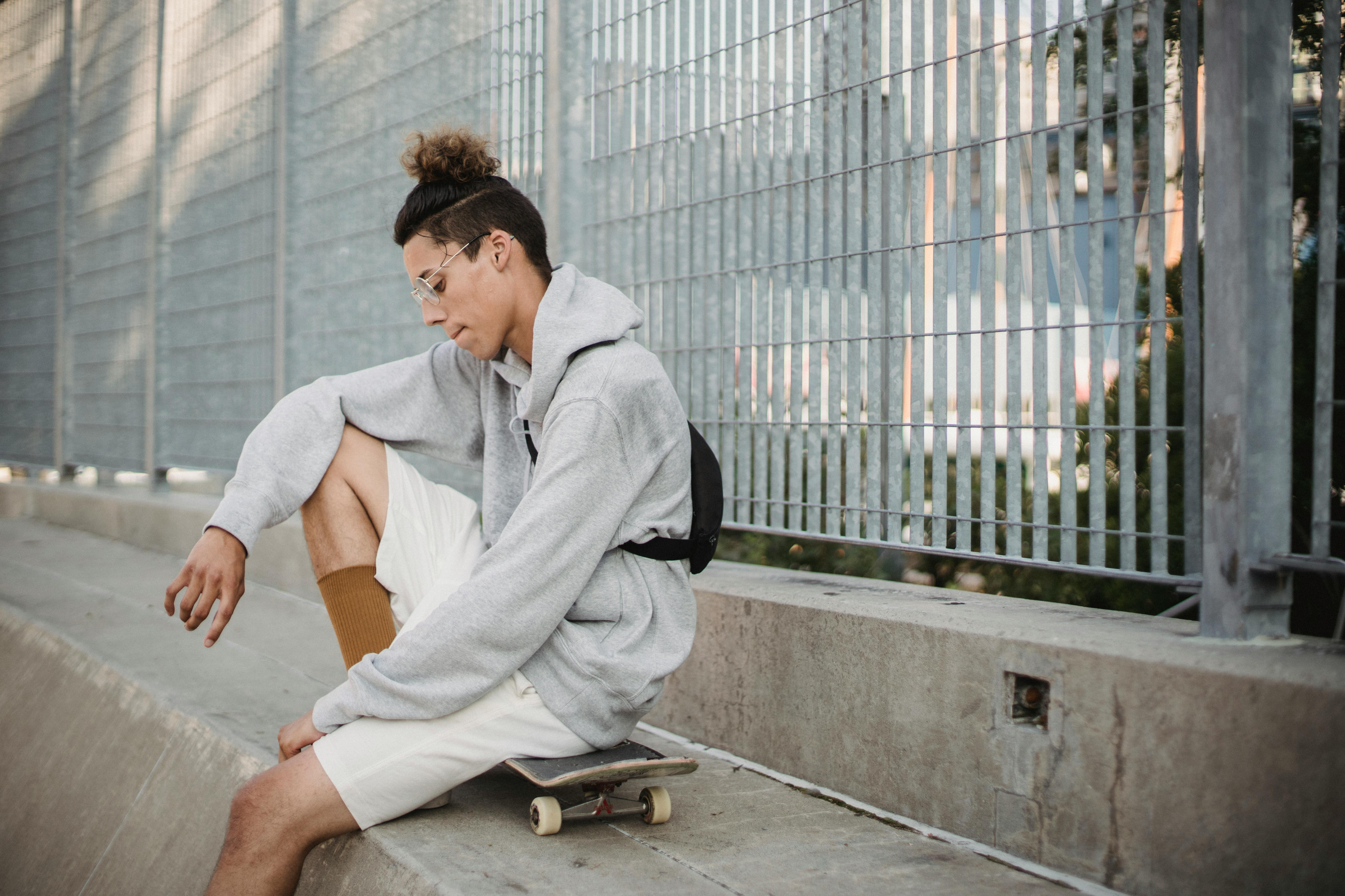 How do you know if a guy is getting tired of you?