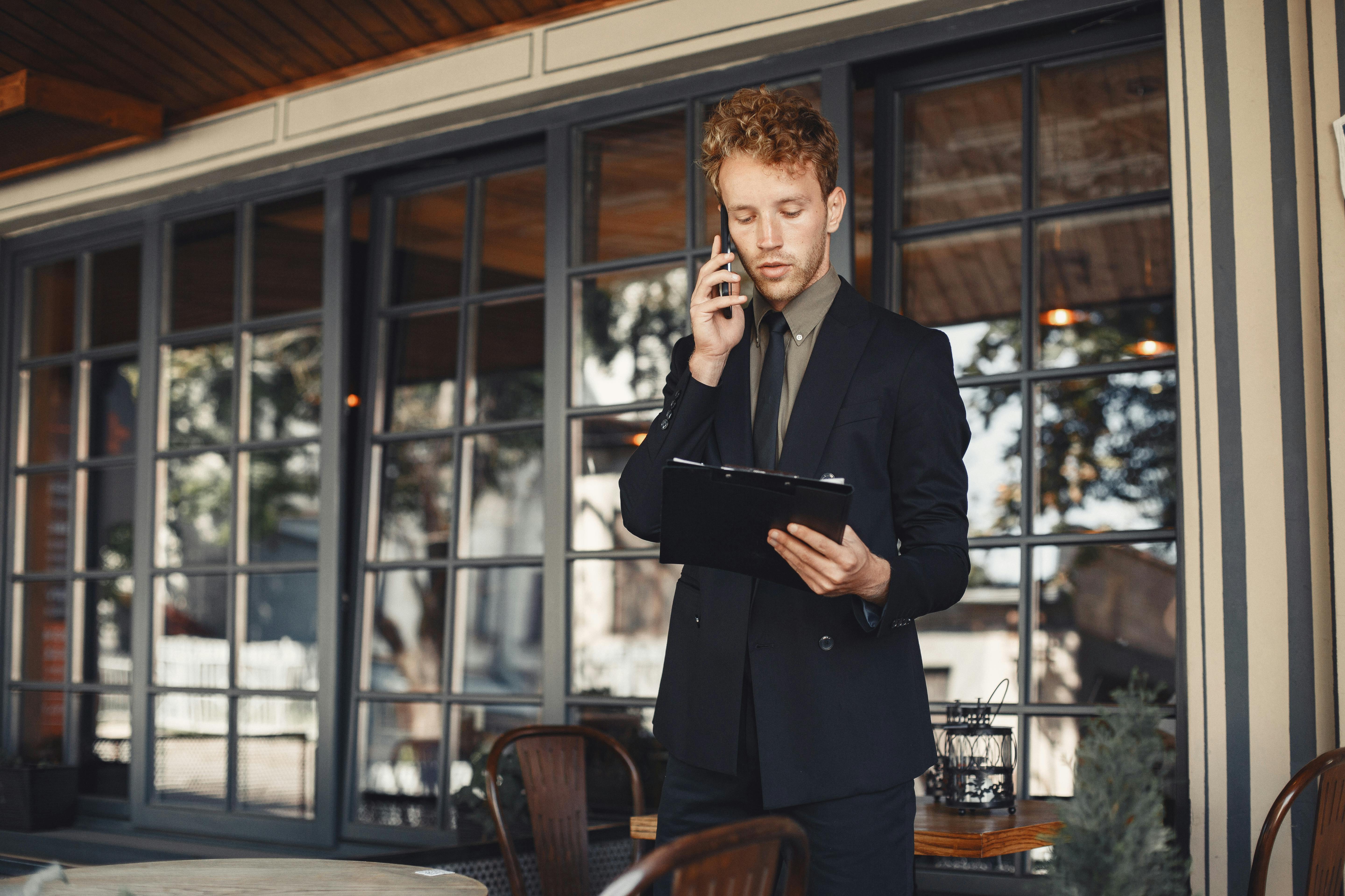 무료 격식있는 옷차림, 계획하는, 곱슬머리의 무료 스톡 사진