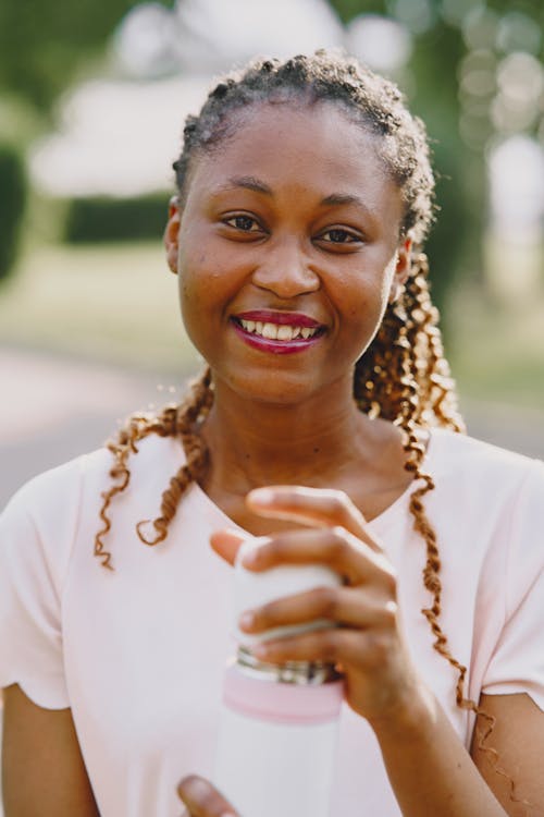 Gratuit Photos gratuites de boire, femme, femme afro-américaine Photos