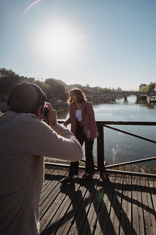 Imagine de stoc gratuită din apă curgătoare, cuplu, face fotografii