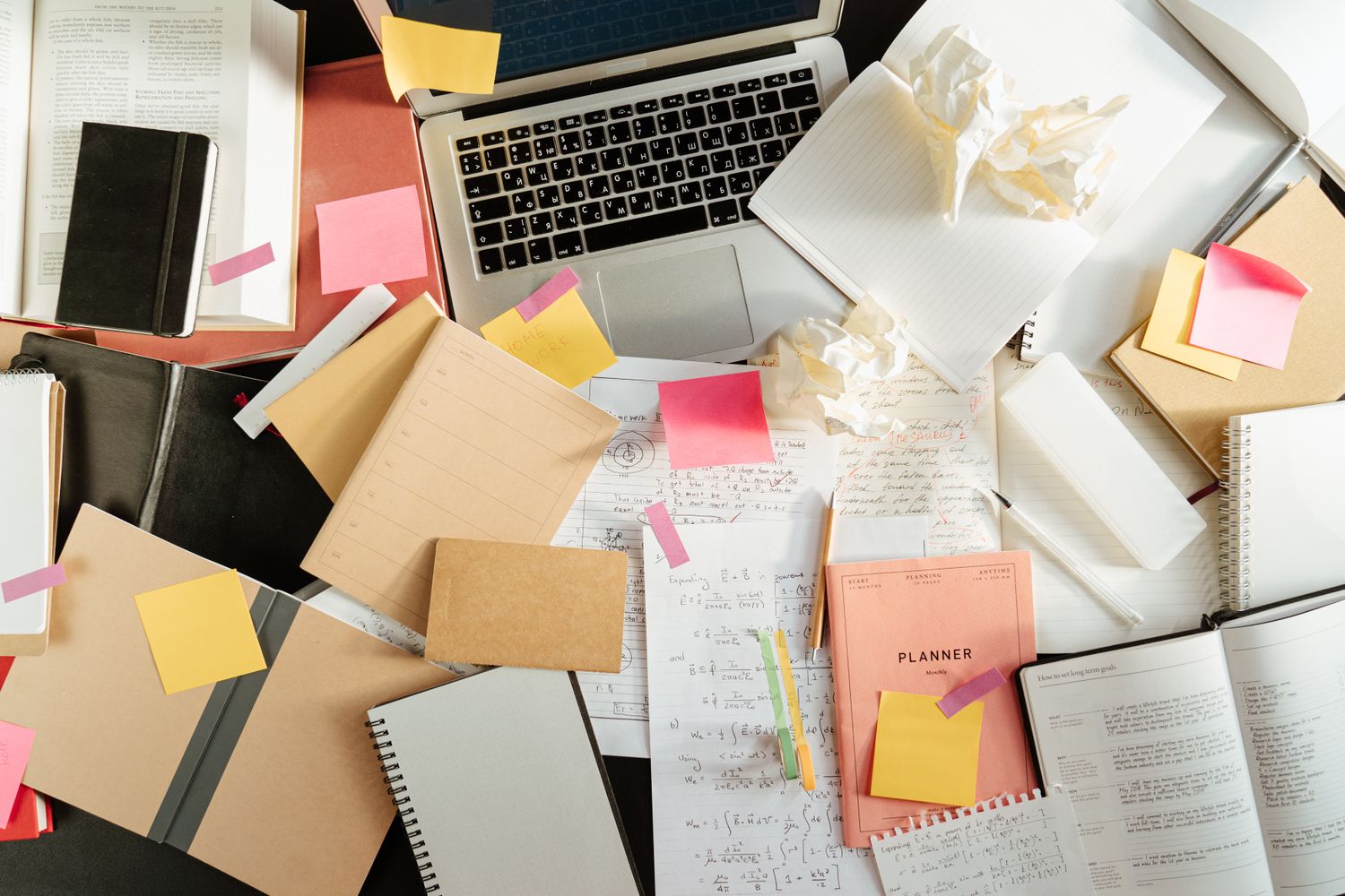 Messy Notes Photos, Download The BEST Free Messy Notes Stock Photos ...