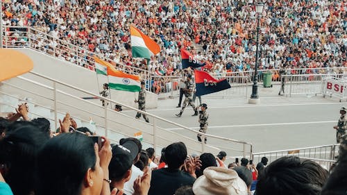 Foto stok gratis acara, bendera nasional, jalan