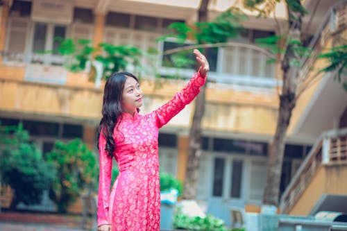 Free Woman in Pink Dress Stock Photo