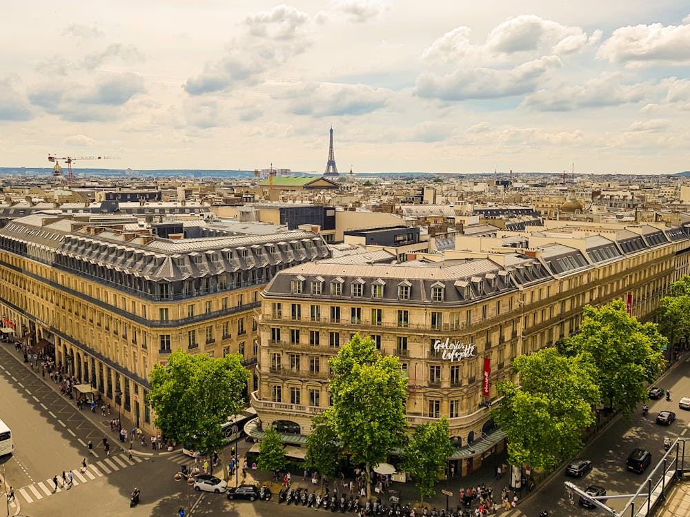 7,558 Galeries Lafayette Paris Stock Photos, High-Res Pictures
