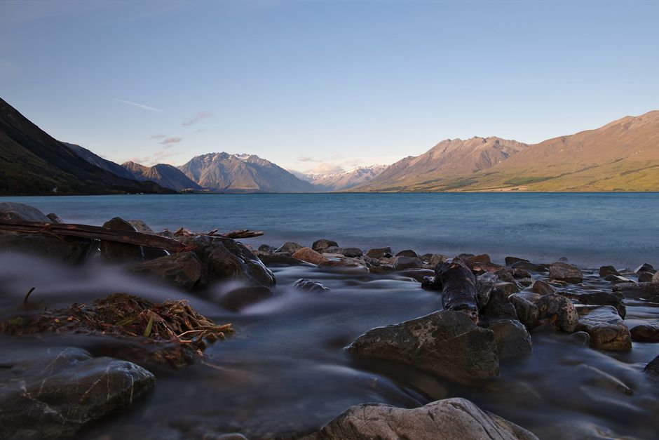 2. Lake Pukaki: A Glimpse of Aoraki/Mount Cook 2. Lake Pukaki: A Glimpse of Aoraki/Mount Cook