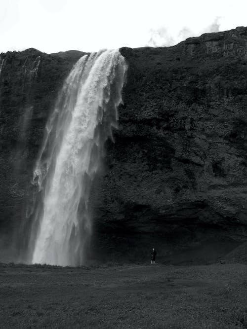 Gratis stockfoto met cascade, eenkleurig, grayscale