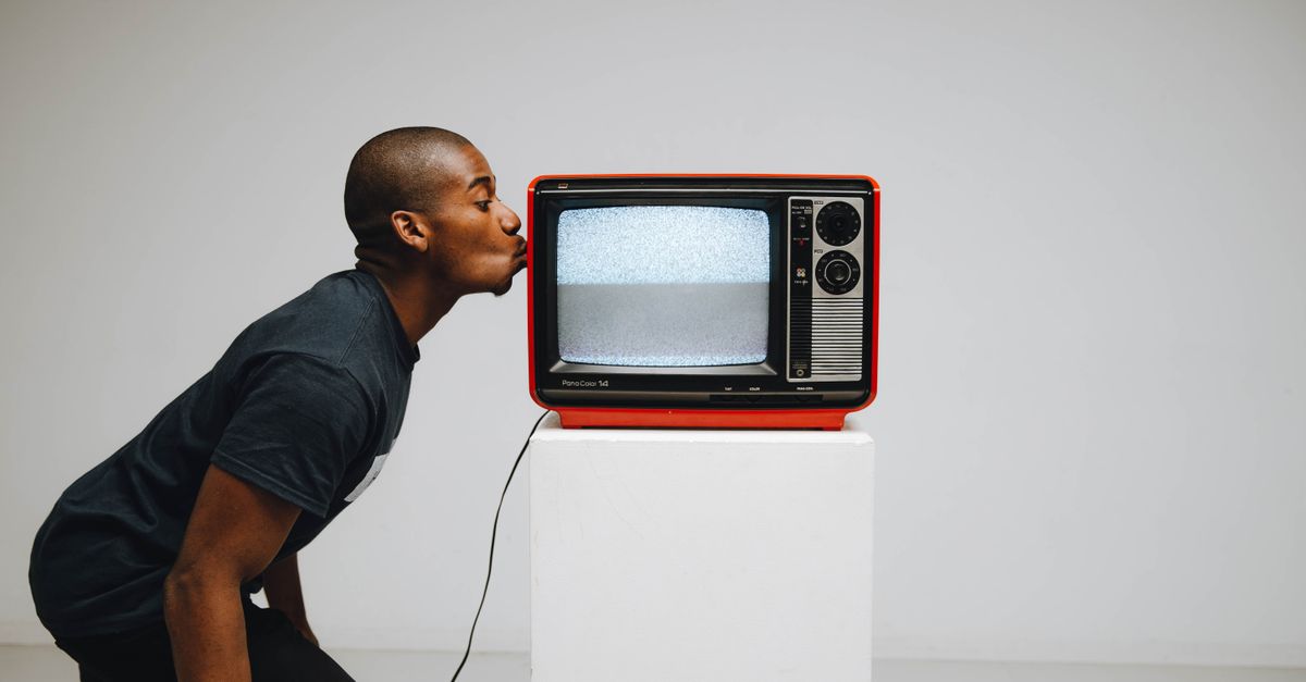 retro 90s television set with streaming screens nostalgic entertainment