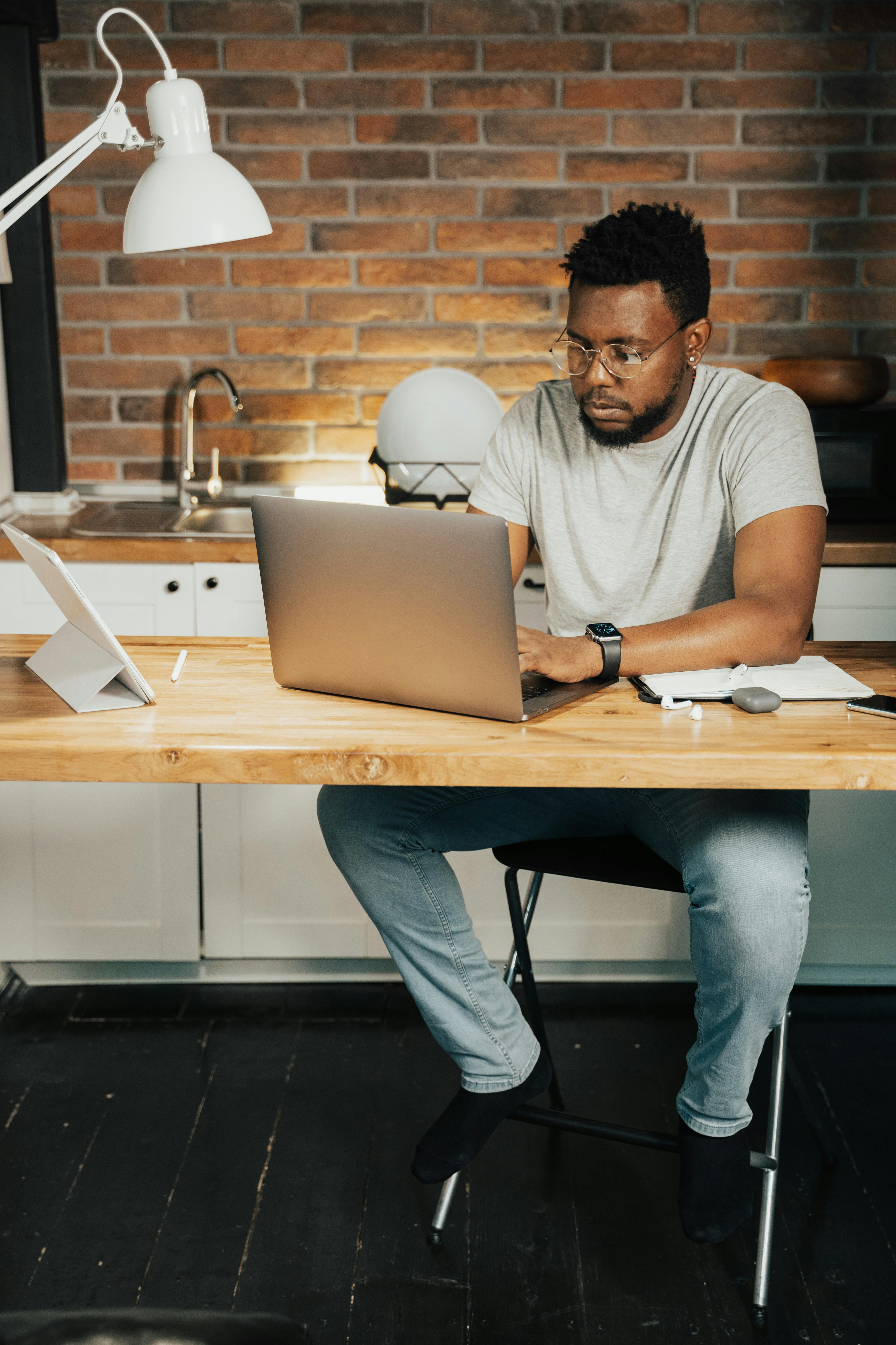 Man Working From Home \u00b7 Free Stock Photo