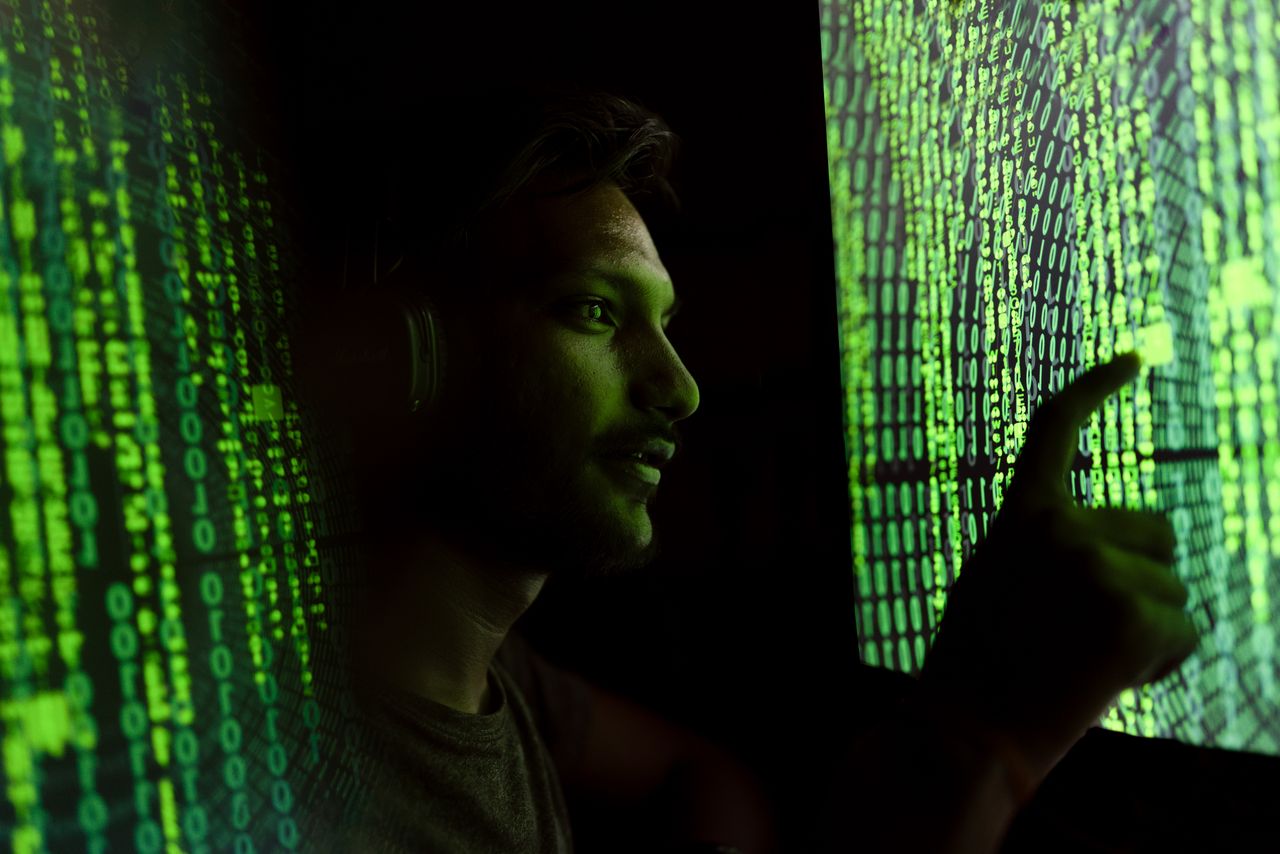 Lecornu réclame une unité d'intervention cyber après des piratages ciblant l'État français