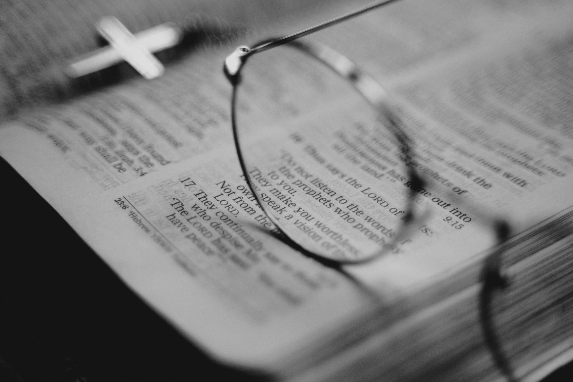 Scriptural Lens Pictures Eyeglasses on the Bible · Free Stock Photo