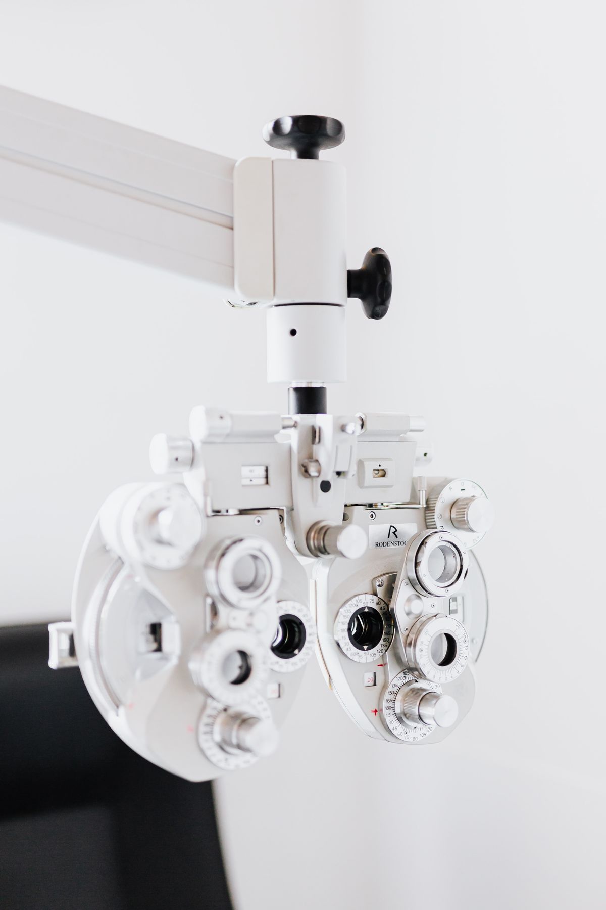 Comparaison des techniques PKR, LASIK et SMILE pour la chirurgie réfractive