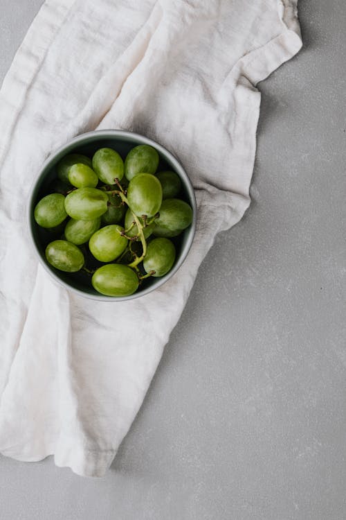 Kostenloses Stock Foto zu aufsicht, frucht, grüne trauben