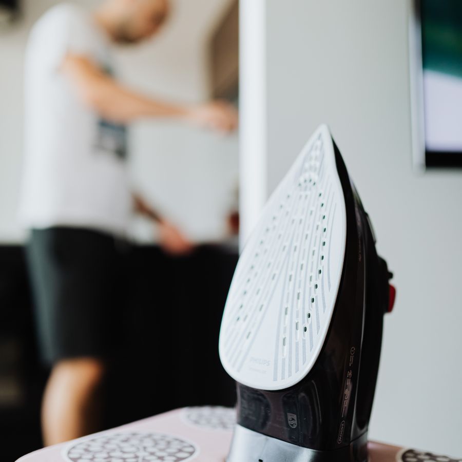Heavy Steam Iron 2000 W