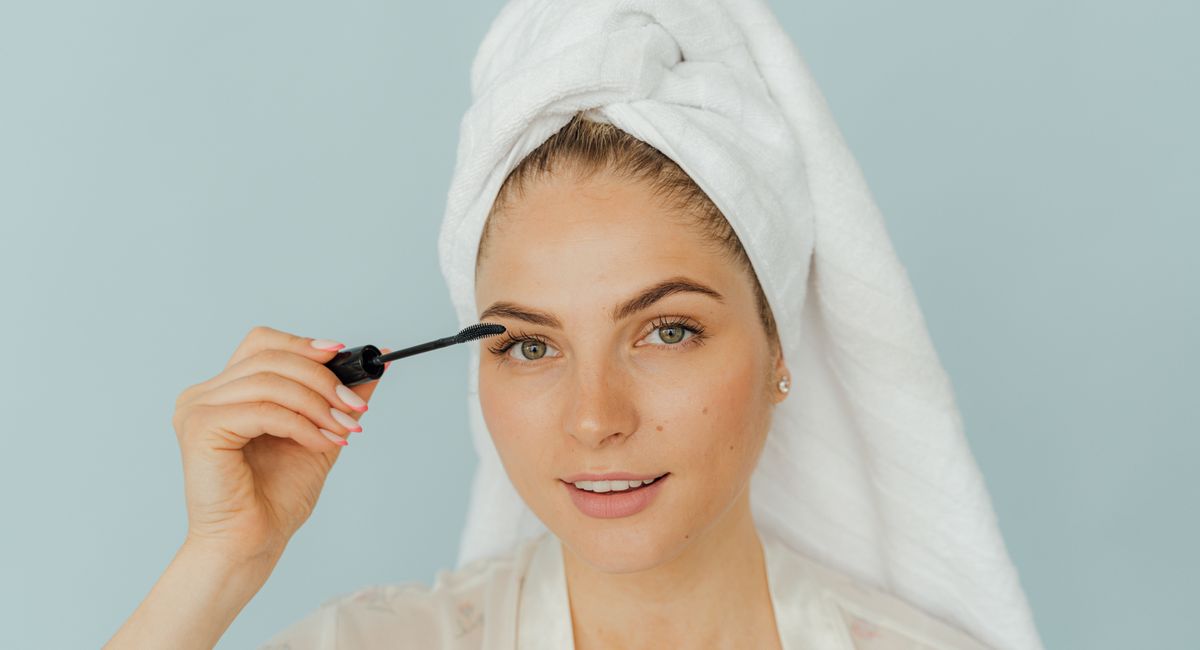 Illustration, peut on mettre du mascara sur un rehaussement de cils